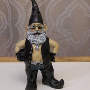 Biker Gnome holding saddlebag